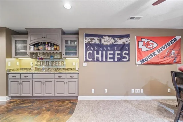 $475,000 | 3705 Southwest Kimstin Circle, Blue Springs, MO 64015