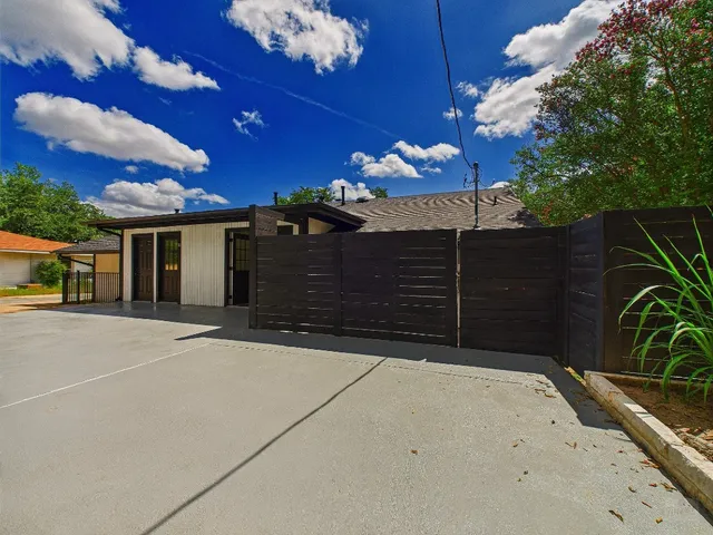 $2,895 | 6108 Shadow Valley Drive, Unit A, Austin, TX 78731