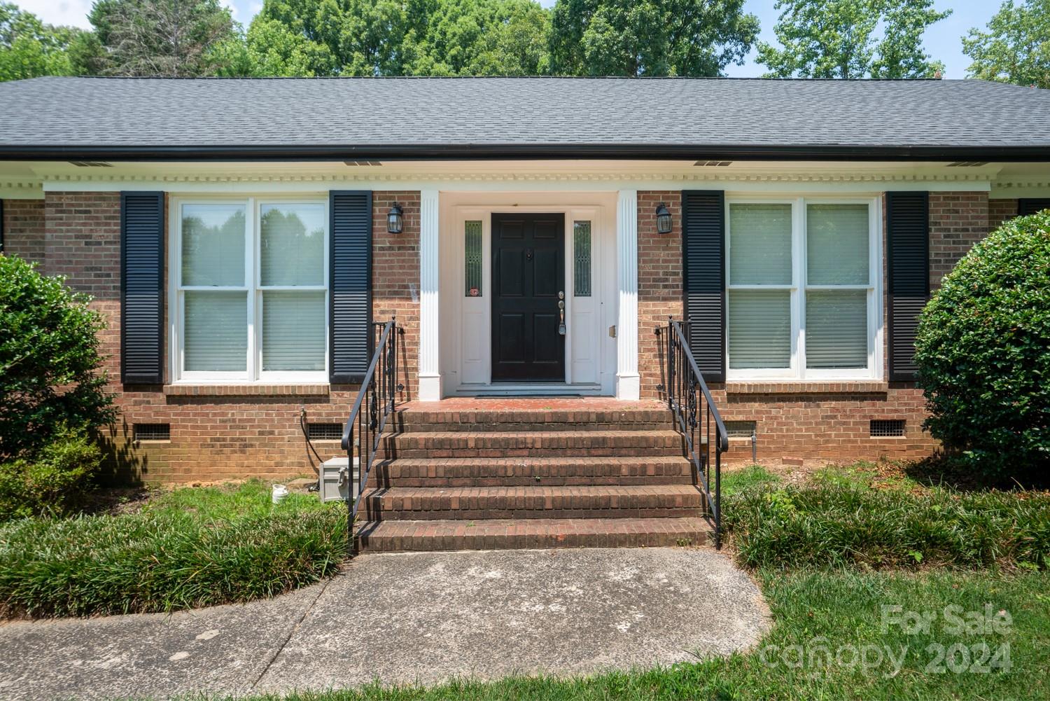 5511 Faulconbridge Road Charlotte, NC 28227 - Photo 1 of 24 Gallery Image 1