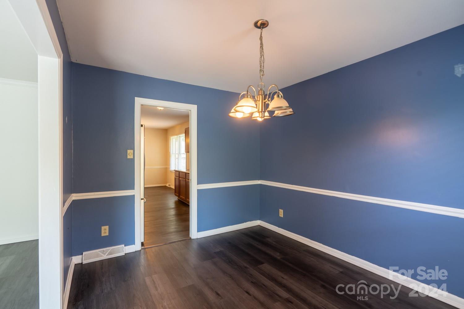 5511 Faulconbridge Road Charlotte, NC 28227 - Photo 2 of 24 Gallery Image 2