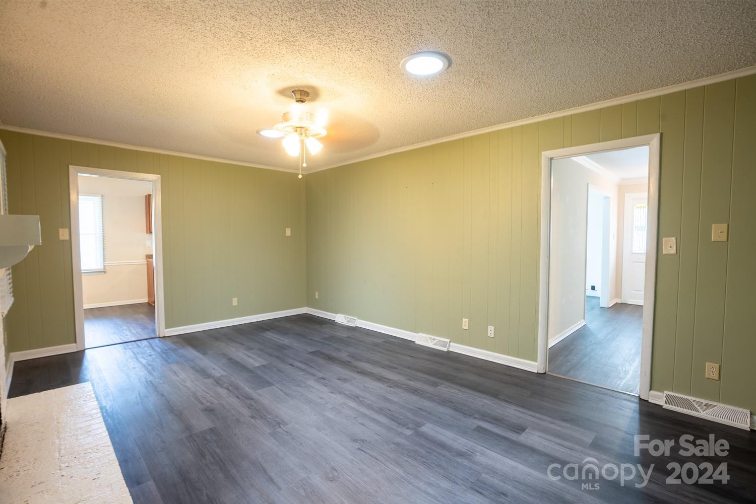 5511 Faulconbridge Road Charlotte, NC 28227 - Photo 6 of 24 Gallery Image 6