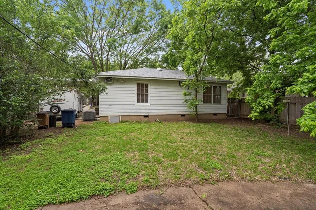 $2,050 | 1511 Alguno Road, Austin, TX 78757