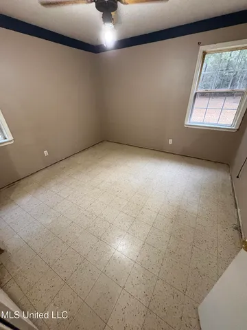 $99,450 | 5809 Kings Road, Moss Point, MS 39563