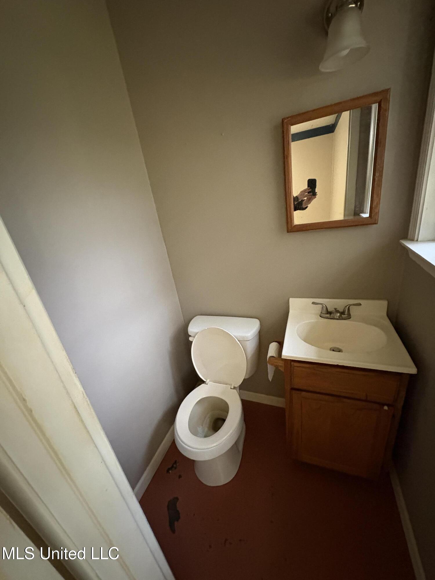 5809 Kings Road Moss Point, MS 39563 - Photo 23 of 27 IMG_2907