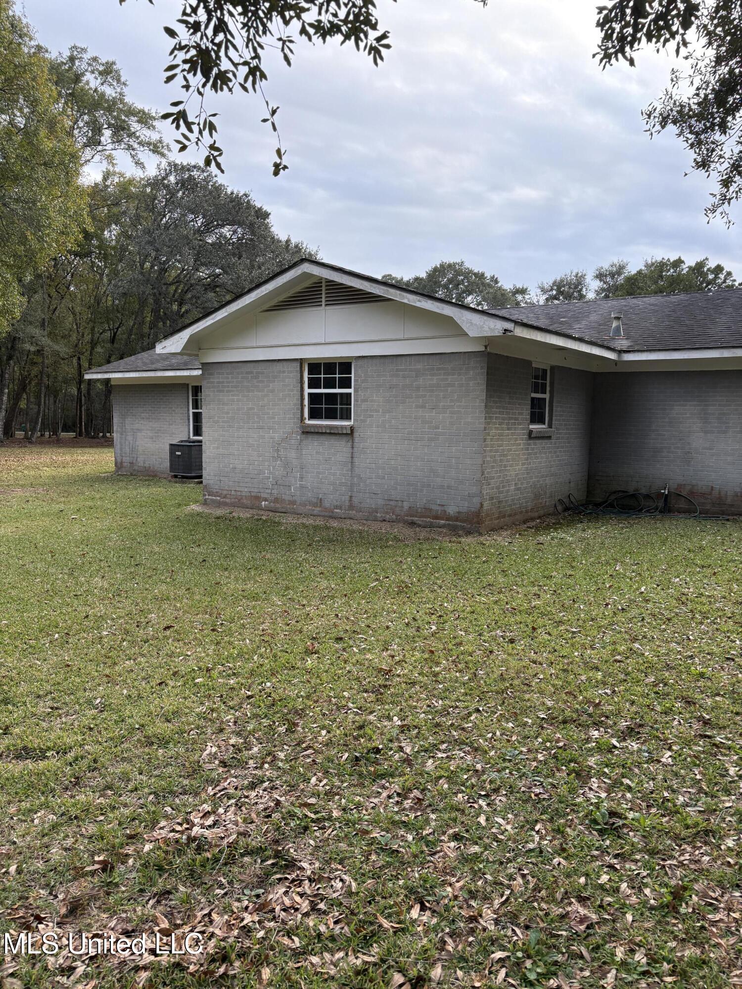 5809 Kings Road Moss Point, MS 39563 - Photo 26 of 27 IMG_2889