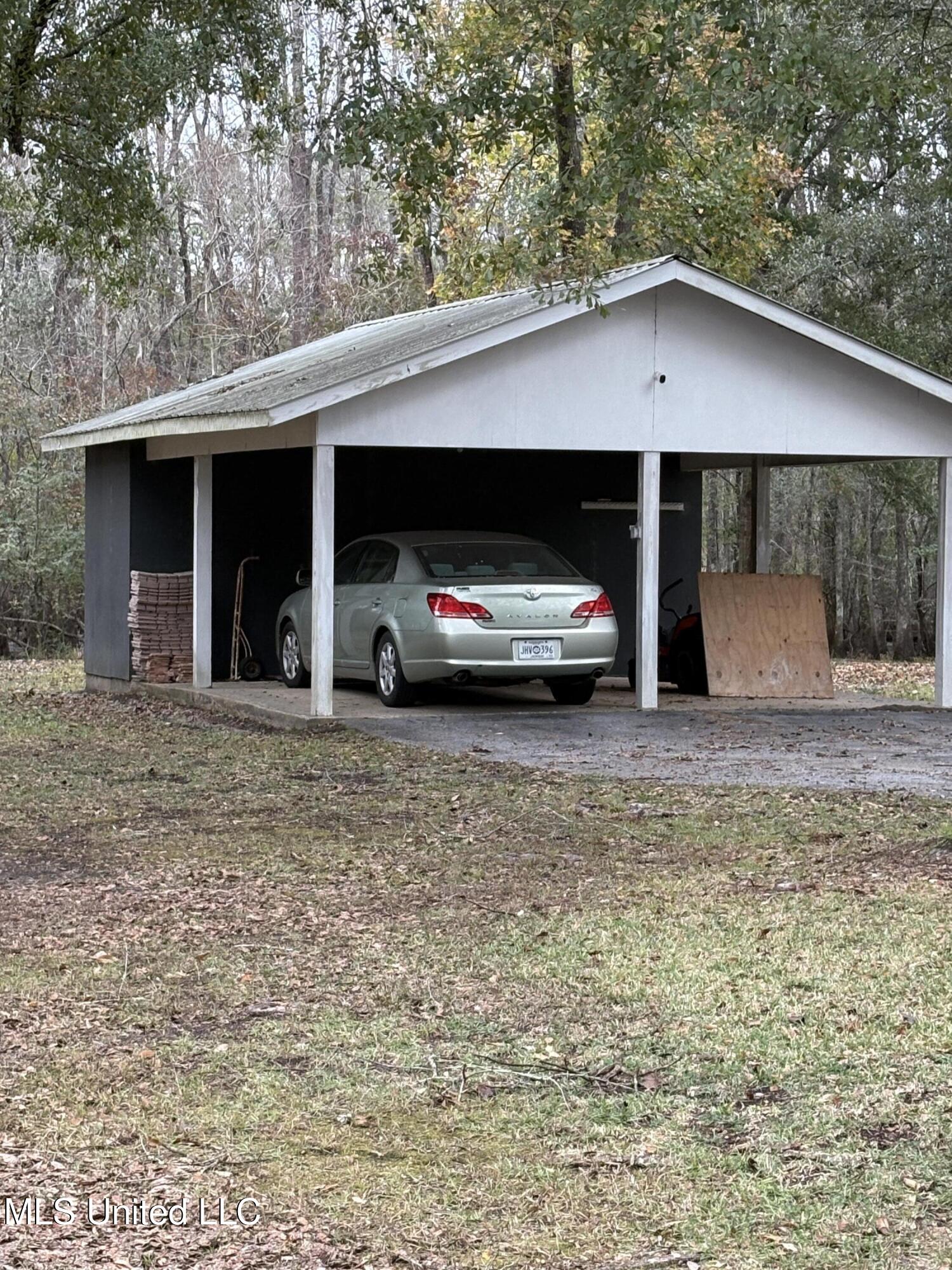 5809 Kings Road Moss Point, MS 39563 - Photo 5 of 27 IMG_2932