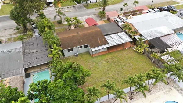 $639,900 | 687 West 39th Place, Hialeah, FL 33012
