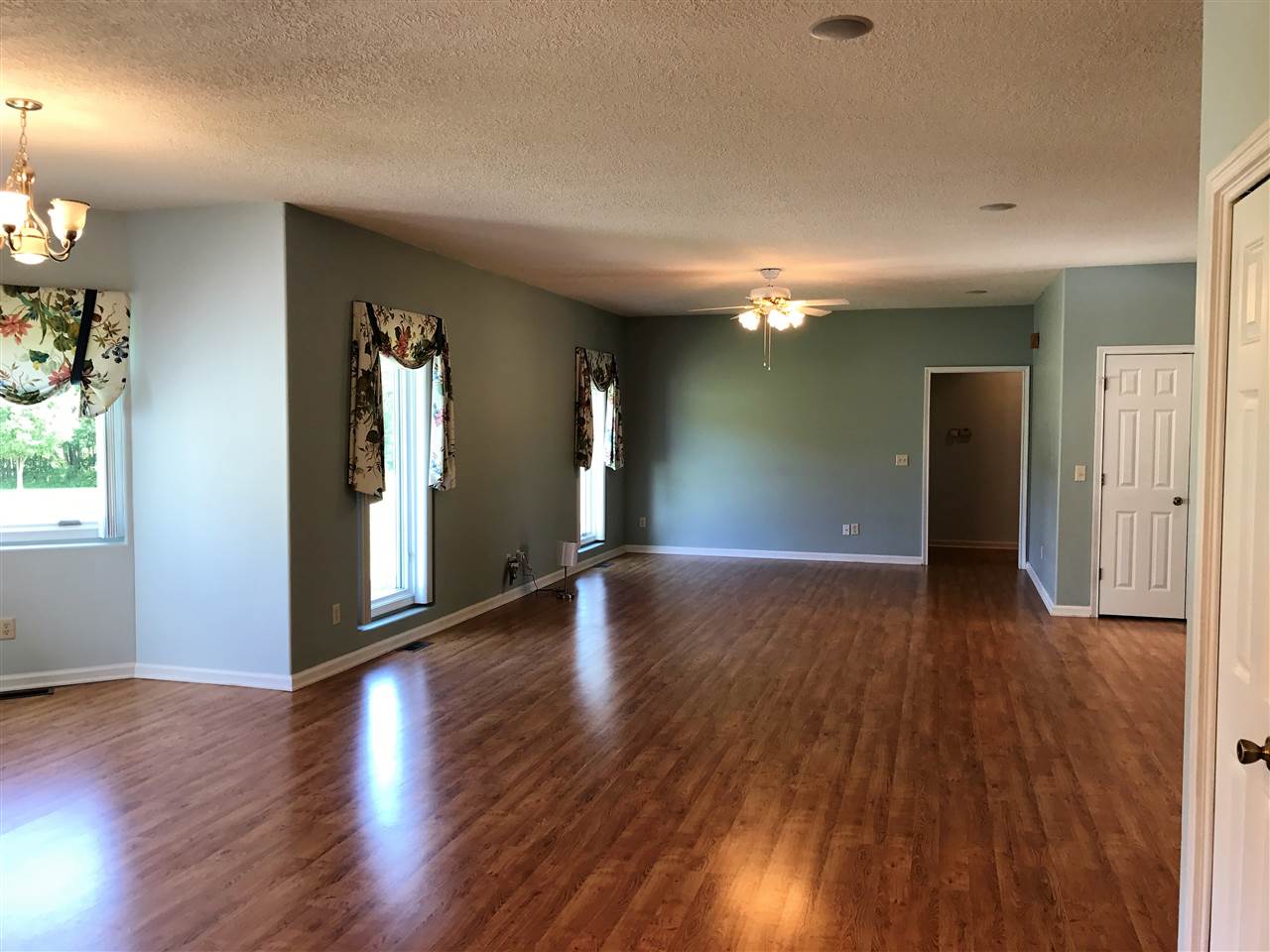 5952 Raspberry Lane Churubusco, IN 46723 - Photo 7 of 36 Gallery Image 7