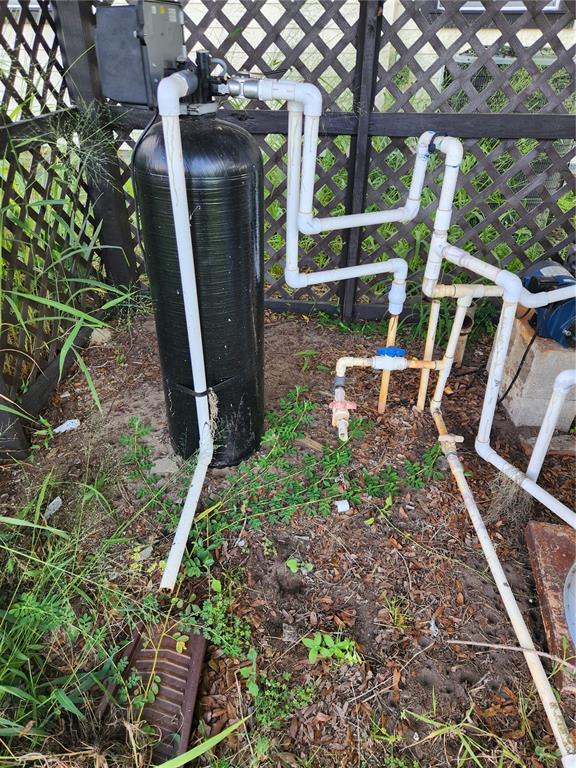13832 South Bay Lake Road Groveland, FL 34736 - Photo 54 of 55 a view of an chairs in the backyard