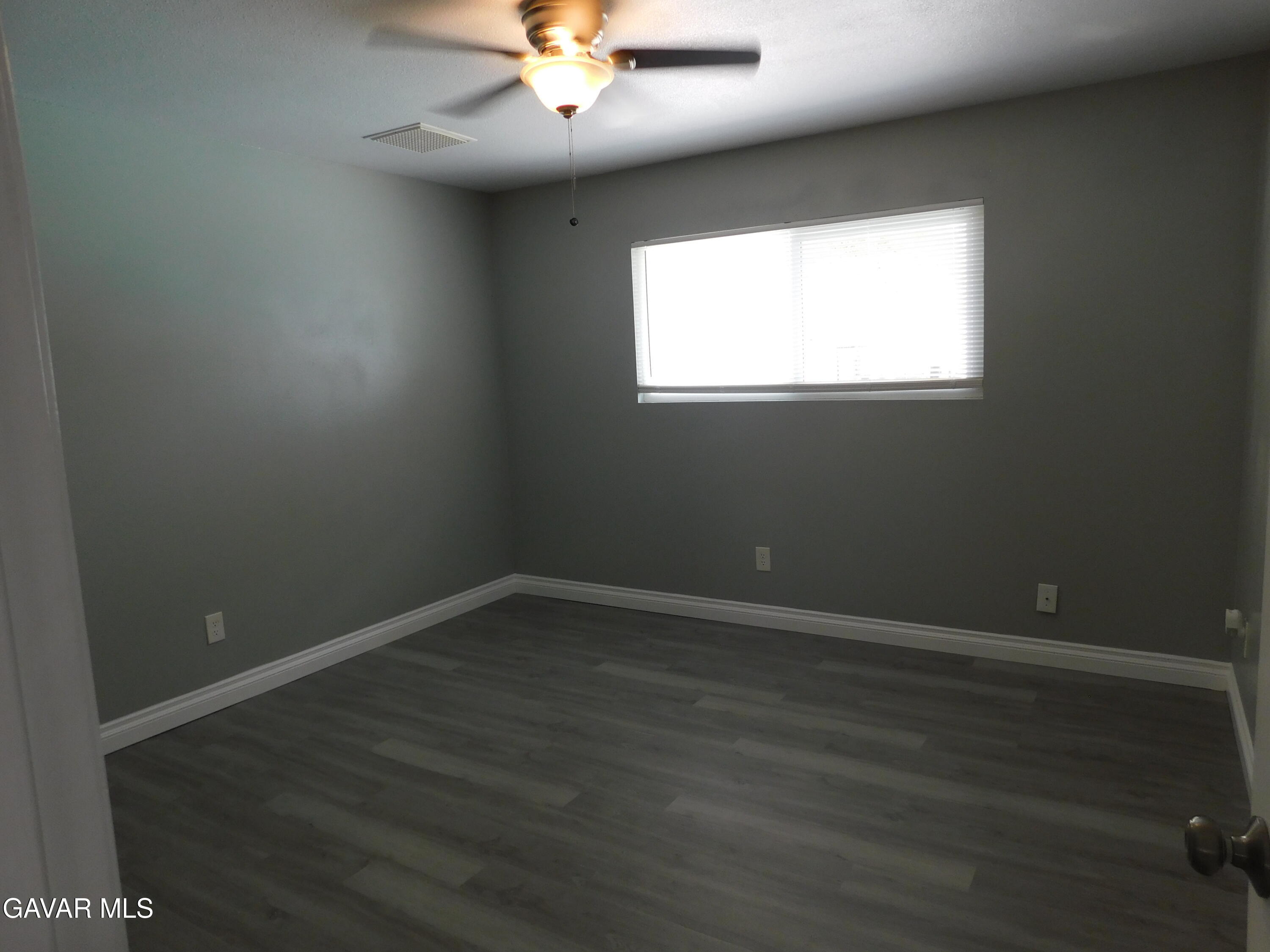 332 West Perdew Avenue Ridgecrest, CA 93555 - Photo 27 of 55 DSCN1200