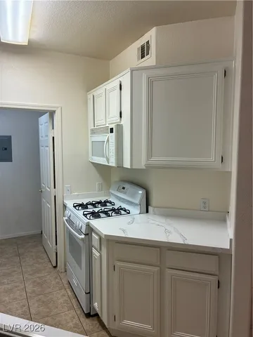 $1,500 | 7131 South Durango Drive, Unit 109, Las Vegas, NV 89113
