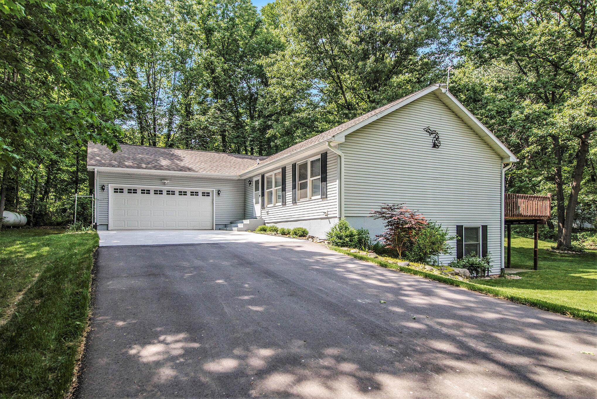 7406 MacArthur Road Saranac, MI 48881 - Photo 1 of 32 003_img_3623