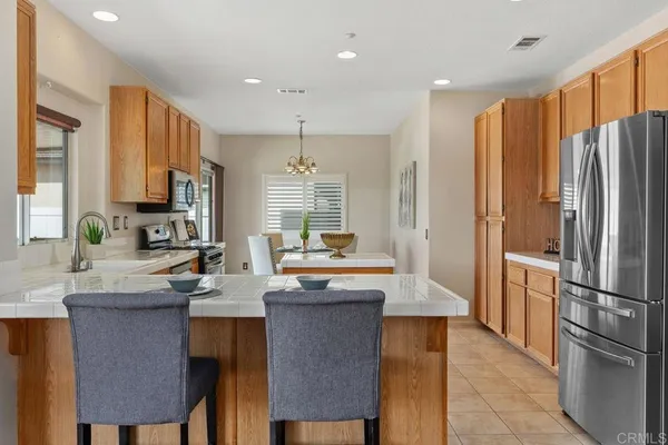 $899,900 | 742 Bel Air Drive West, Vista, CA 92084