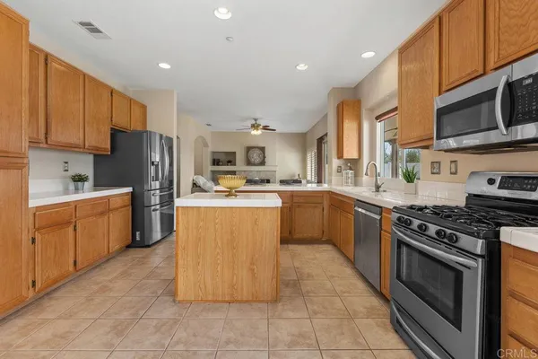 $899,900 | 742 Bel Air Drive West, Vista, CA 92084