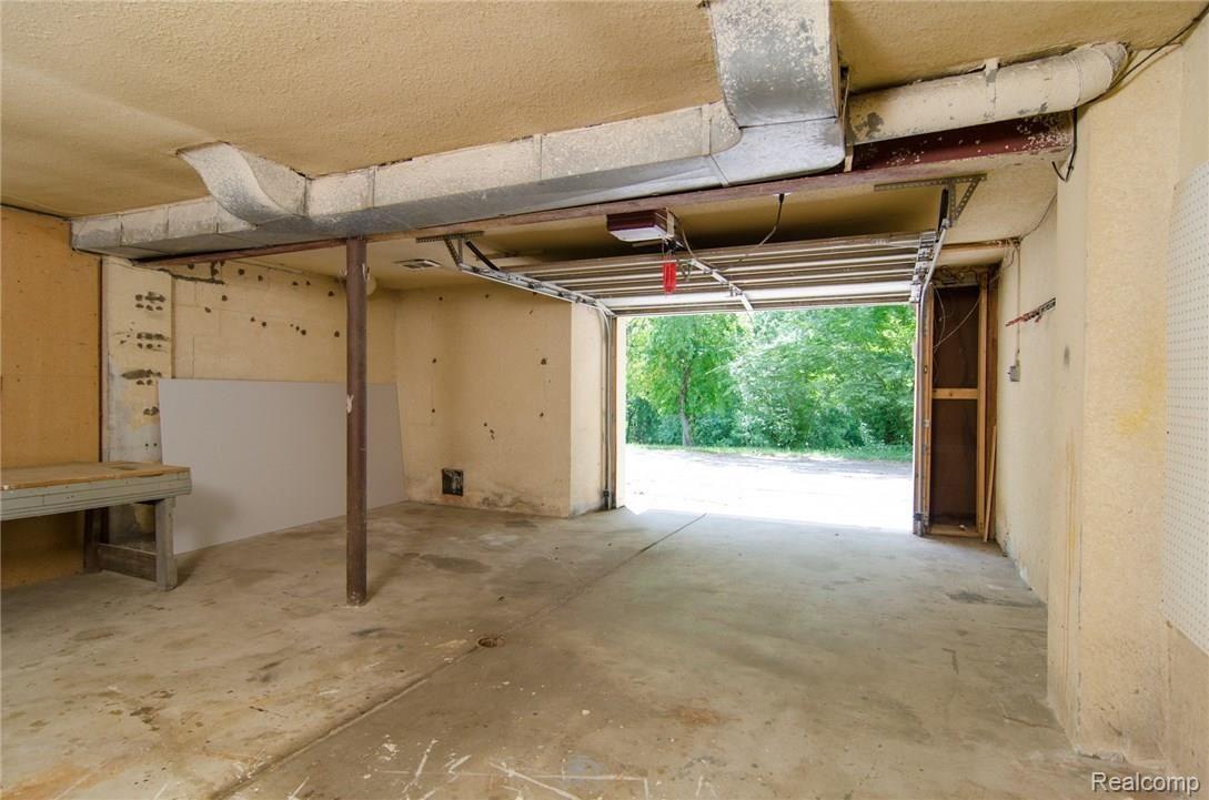 7660 Allen Road Clarkston, MI 48348 - Photo 45 of 50 GRU_5404.jpg