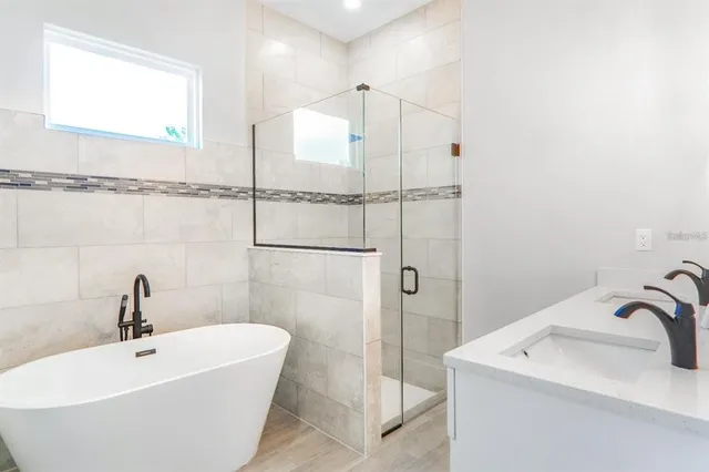 a bathroom with a toilet