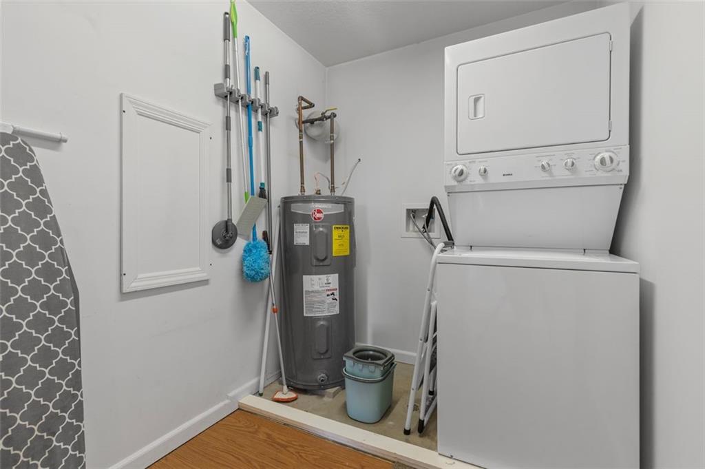 1 Coraopolis Road Coraopolis, PA 15108 - Photo 19 of 24 a view of storage room