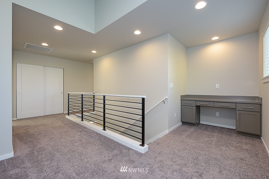 911 South 49th Street, Unit PH Renton, WA 98055 - Photo 14 of 25 Gallery Image 14