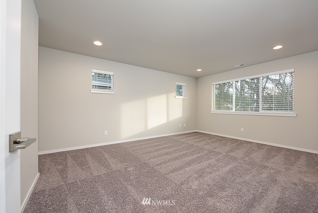 911 South 49th Street, Unit PH Renton, WA 98055 - Photo 16 of 25 Gallery Image 16