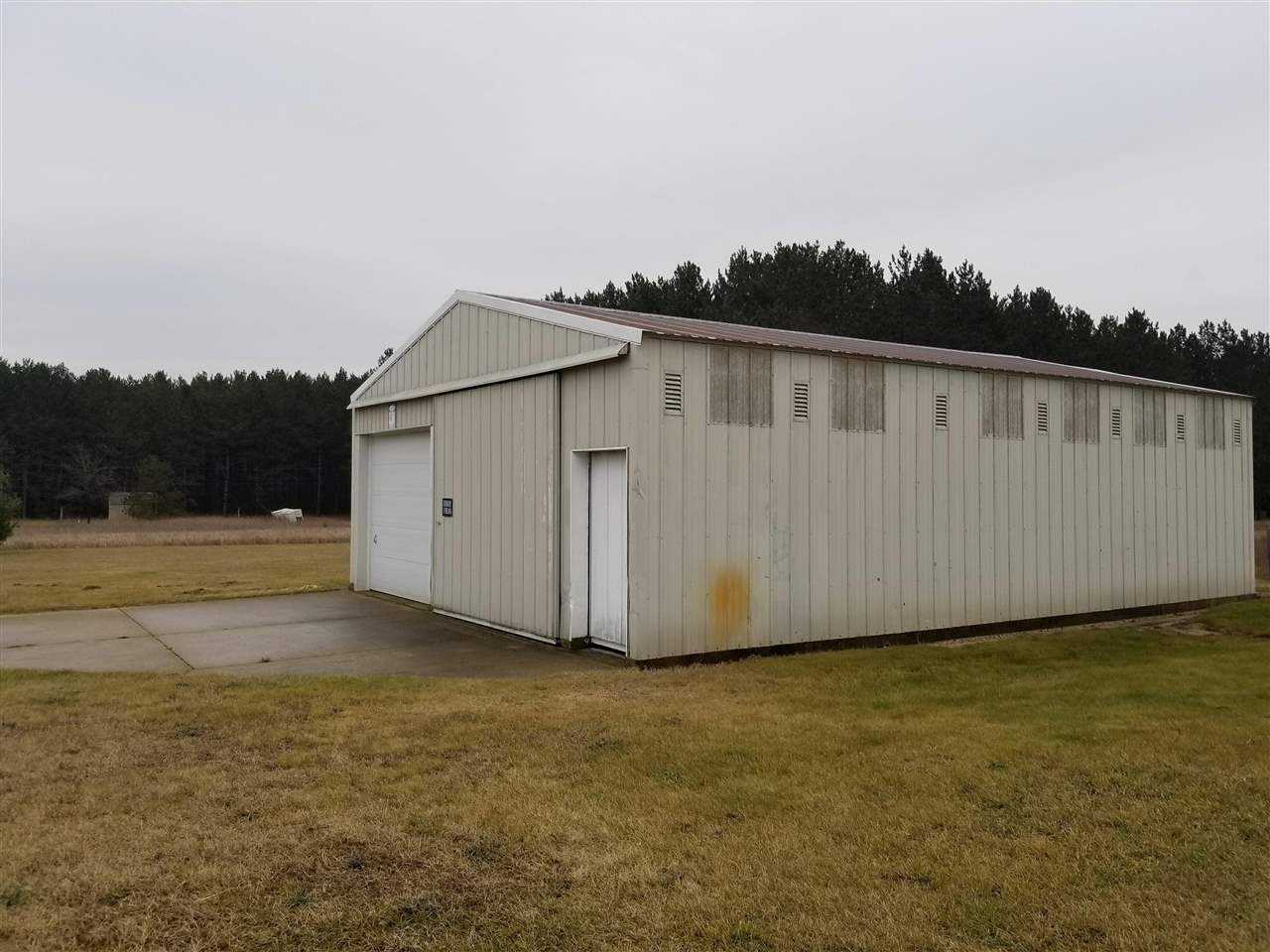 2210 East 24 Road Cadillac, MI 49601 - Photo 19 of 24 1841089-18.JPG