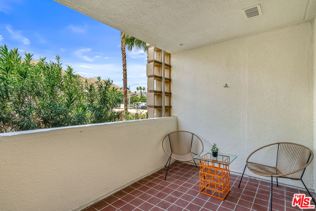 277 East Alejo Road, Unit 101 Palm Springs, CA 92262 - Photo 37 of 63