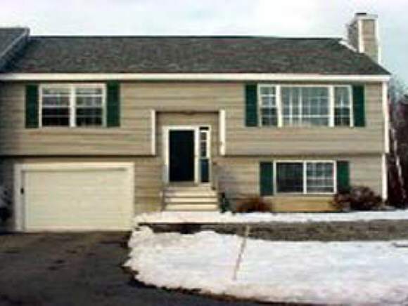17 Union Road, Unit 1 Stratham, NH 03885 - Photo 1 of 3