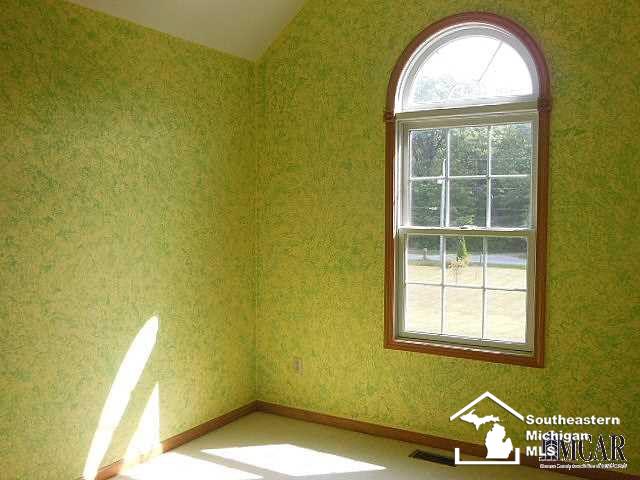 12003 Kruse Road Petersburg, MI 49270 - Photo 29 of 36 21367746-28.JPG