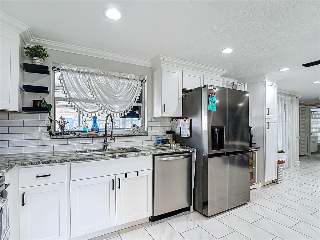 9430 Palm Avenue Port Richey, FL 34668 - Photo 12 of 51