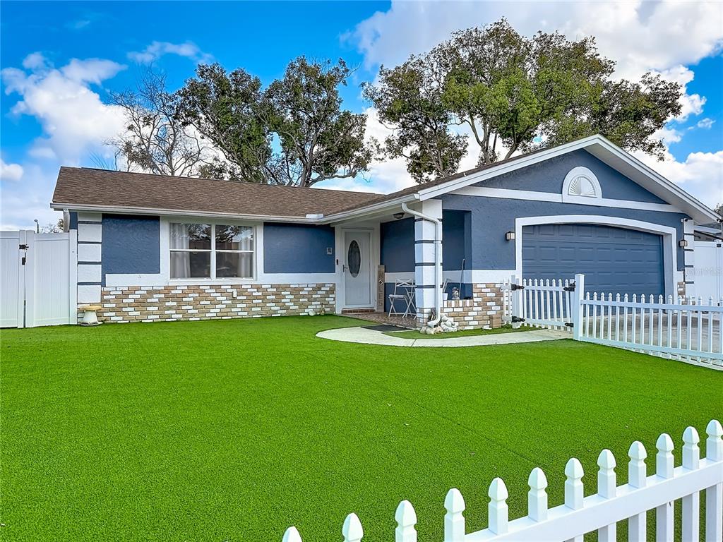9430 Palm Avenue Port Richey, FL 34668 - Photo 2 of 51