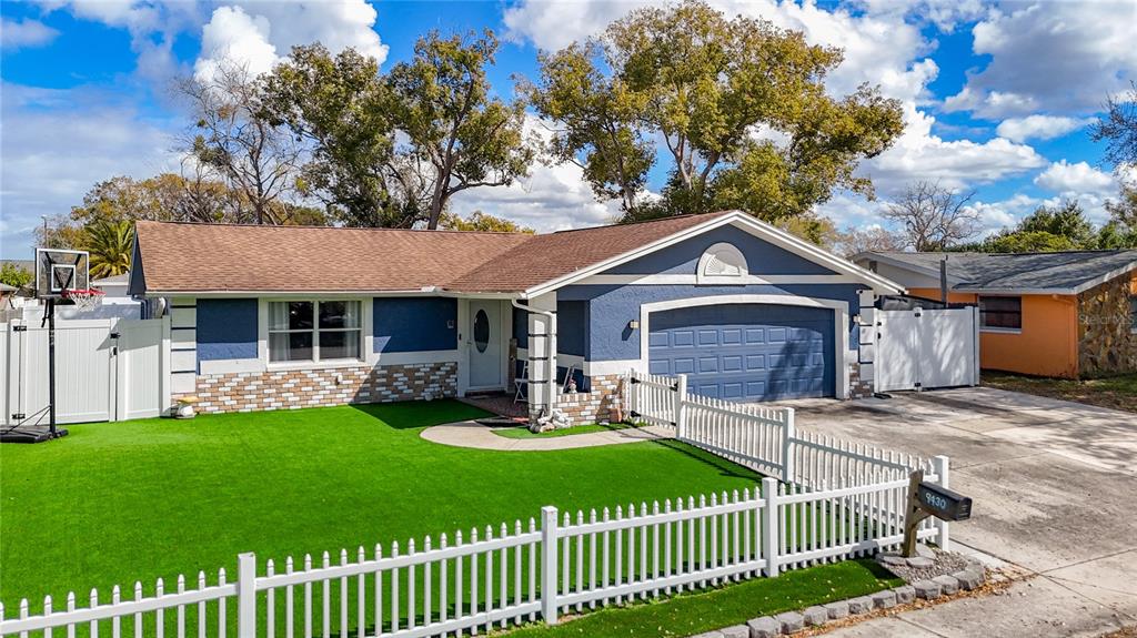 9430 Palm Avenue Port Richey, FL 34668 - Photo 3 of 51