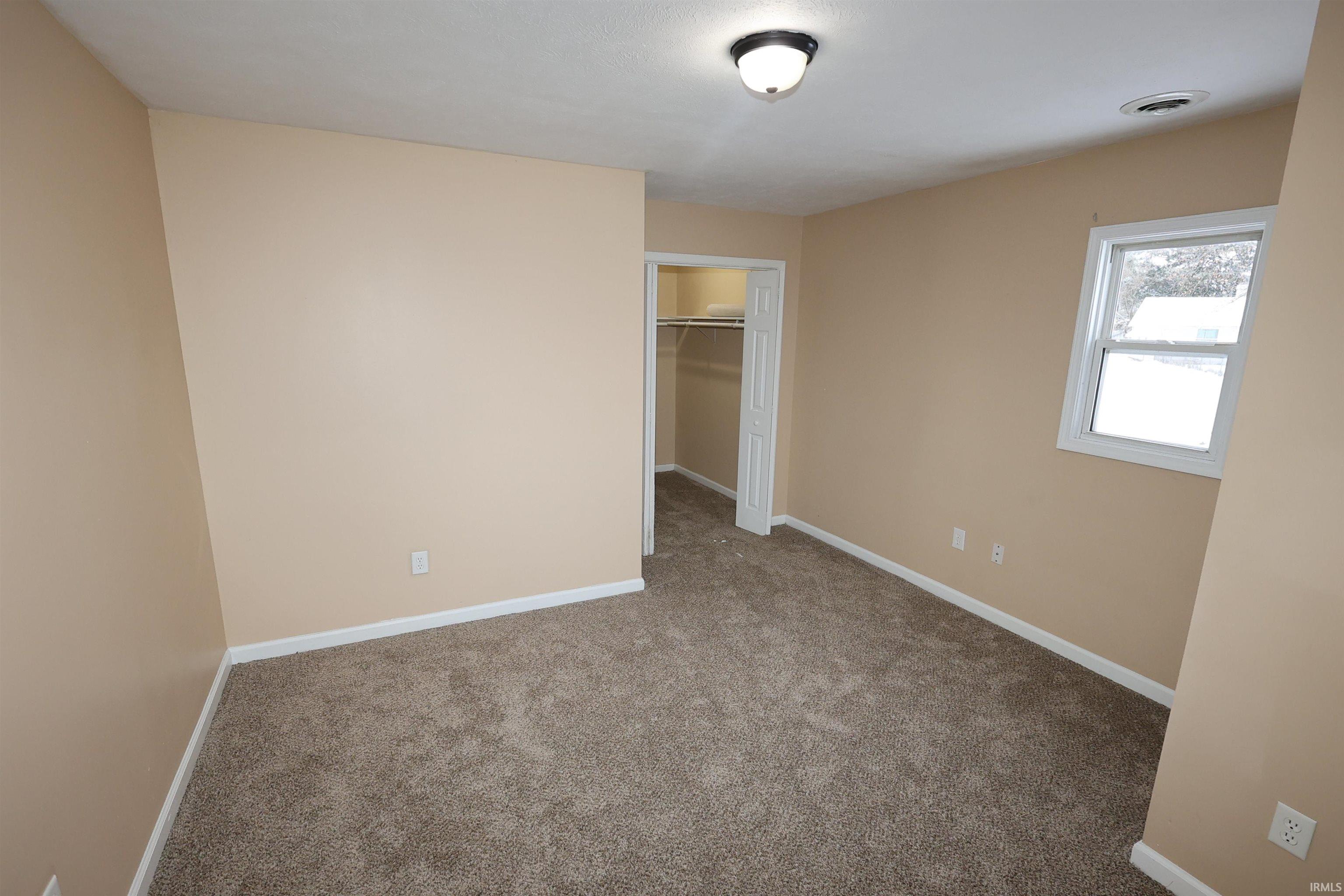 327 Harding Avenue Mishawaka, IN 46544 - Photo 14 of 18