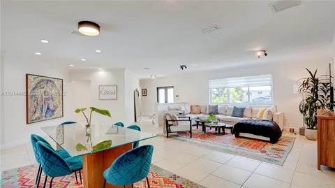 $995,000 | 9573 Southwest 57th Street, Miami, FL 33173