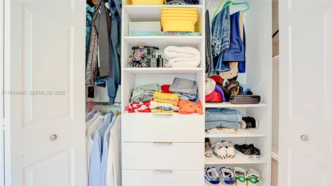 $995,000 | 9573 Southwest 57th Street, Miami, FL 33173