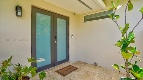 $995,000 | 9573 Southwest 57th Street, Miami, FL 33173