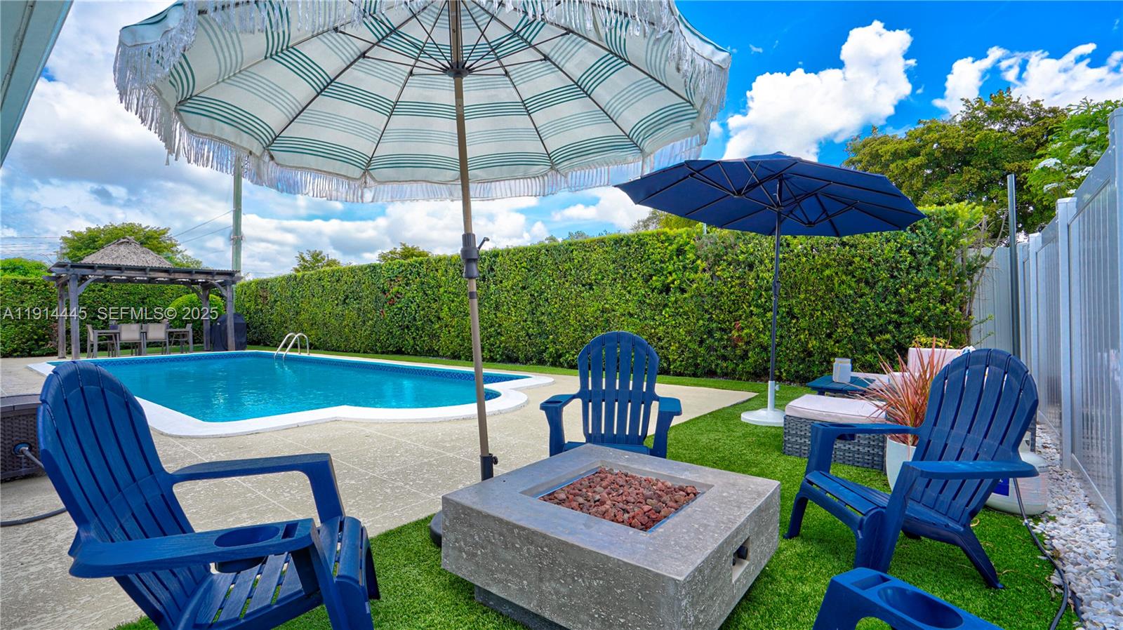 9573 Southwest 57th Street Miami, FL 33173 - Photo 30 of 34 a view of an outdoor sitting area with furniture