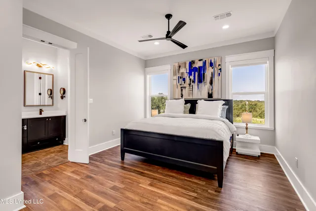 $1,085,000 | 1908 North Beach Boulevard, Bay St. Louis, MS 39520