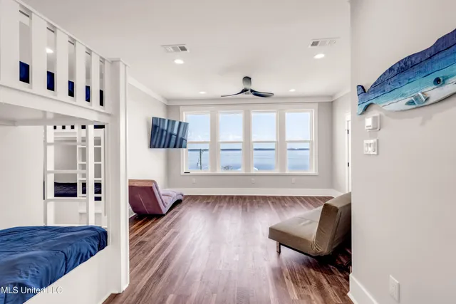 $1,085,000 | 1908 North Beach Boulevard, Bay St. Louis, MS 39520