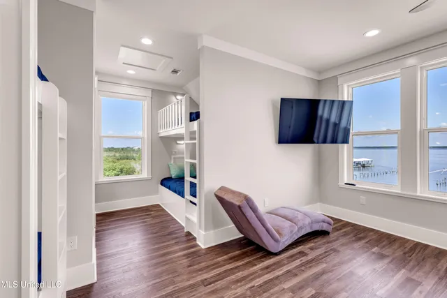 $1,085,000 | 1908 North Beach Boulevard, Bay St. Louis, MS 39520