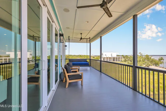 $1,085,000 | 1908 North Beach Boulevard, Bay St. Louis, MS 39520