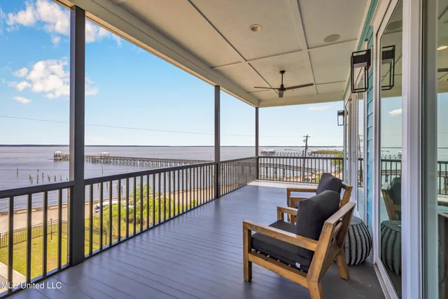 $1,085,000 | 1908 North Beach Boulevard, Bay St. Louis, MS 39520