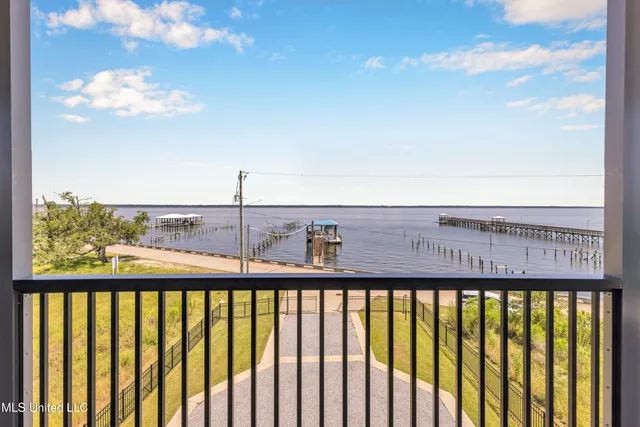 $1,085,000 | 1908 North Beach Boulevard, Bay St. Louis, MS 39520