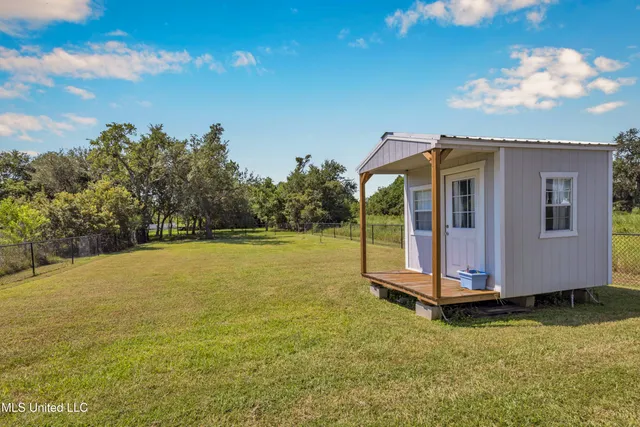 $1,085,000 | 1908 North Beach Boulevard, Bay St. Louis, MS 39520