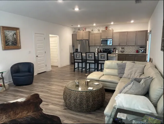 $2,895 | 58 Sandhill Court, Freeport, FL 32439