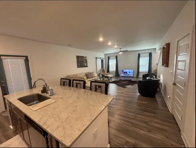 $2,895 | 58 Sandhill Court, Freeport, FL 32439