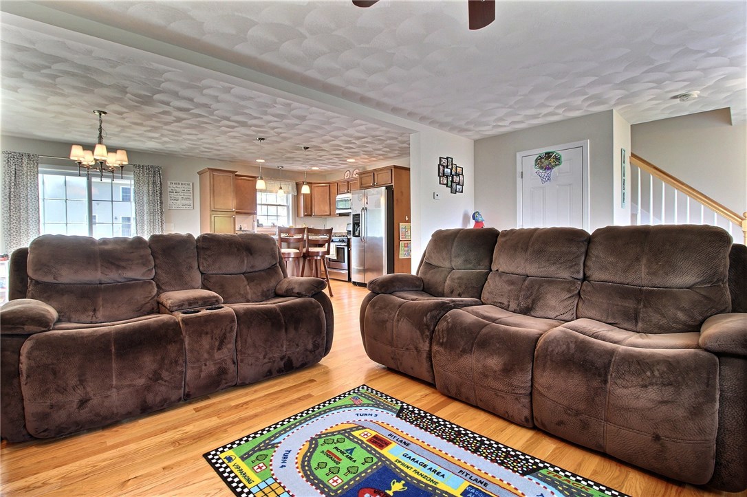 37 Fieldstone Way Westerly, RI 02891 - Photo 13 of 25 Gallery Image 13