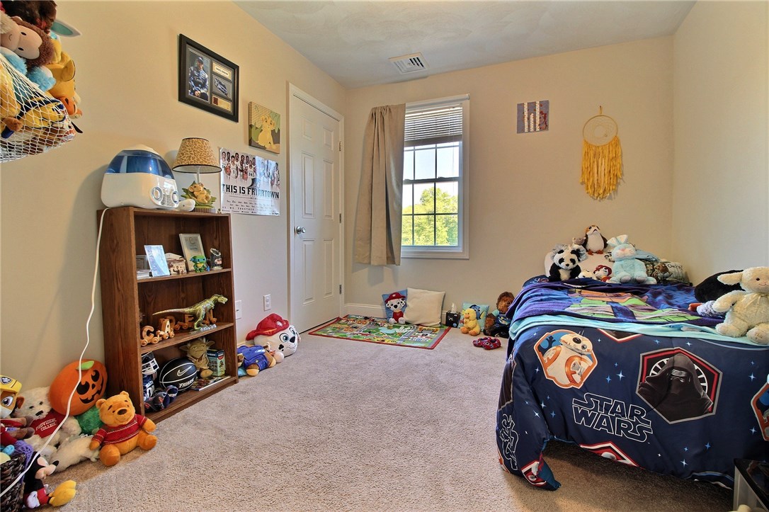 37 Fieldstone Way Westerly, RI 02891 - Photo 17 of 25 Gallery Image 17