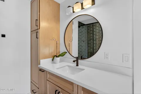 $2,575,000 | 10214 North 44th Street, Phoenix, AZ 85028