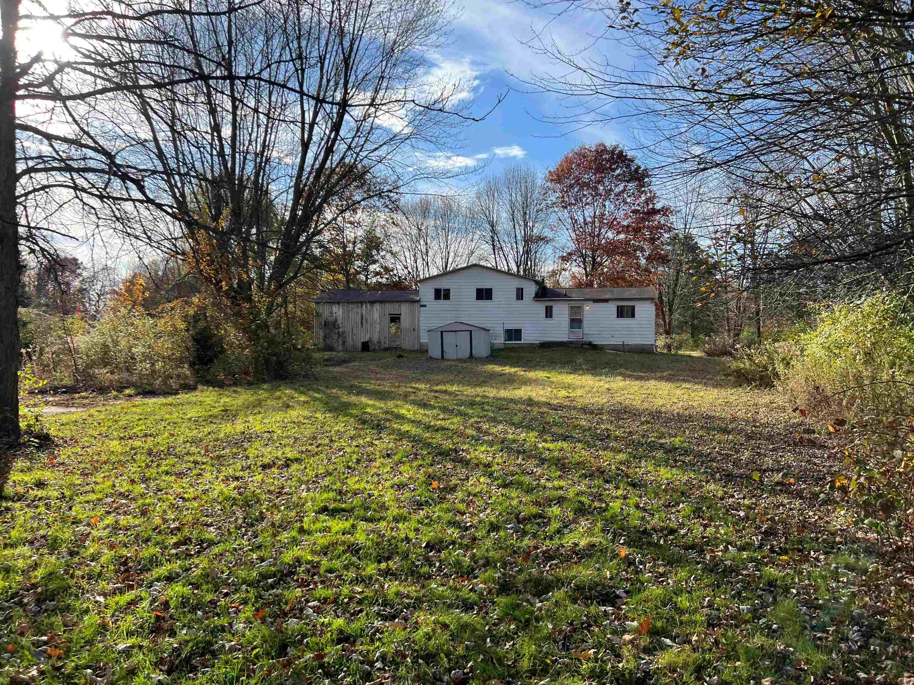 9354 Morrish Road Montrose, MI 48457 - Photo 3 of 16 50159726-8295e6ff-bab6-44c3-9bf3-343fef690b30.JPG