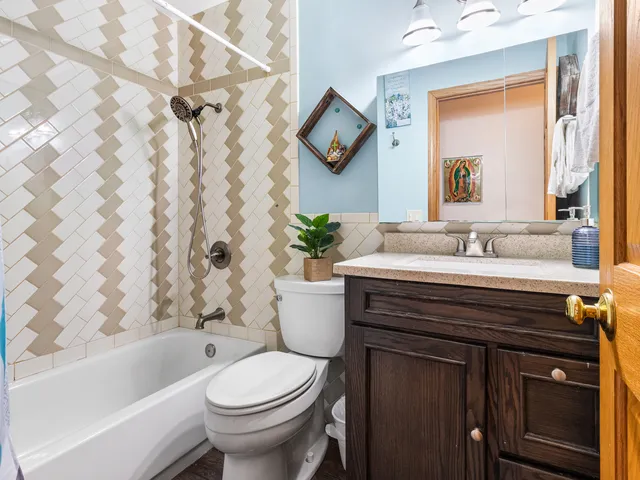 $358,000 | 215 Fernwood Road, Montgomery, IL 60538