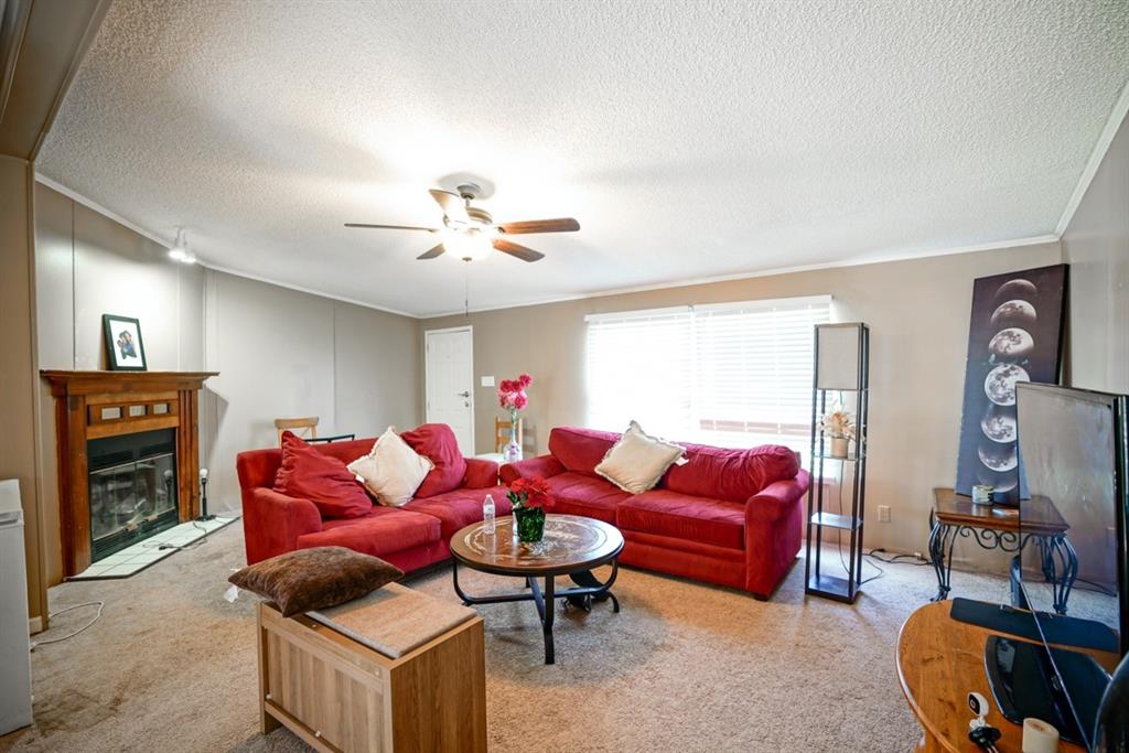 126 Sorrel Way Alvarado, TX 76009 - Photo 5 of 29